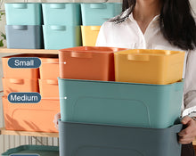 Load image into Gallery viewer, 2pc Stacking bins with lid small vs medium sizes
